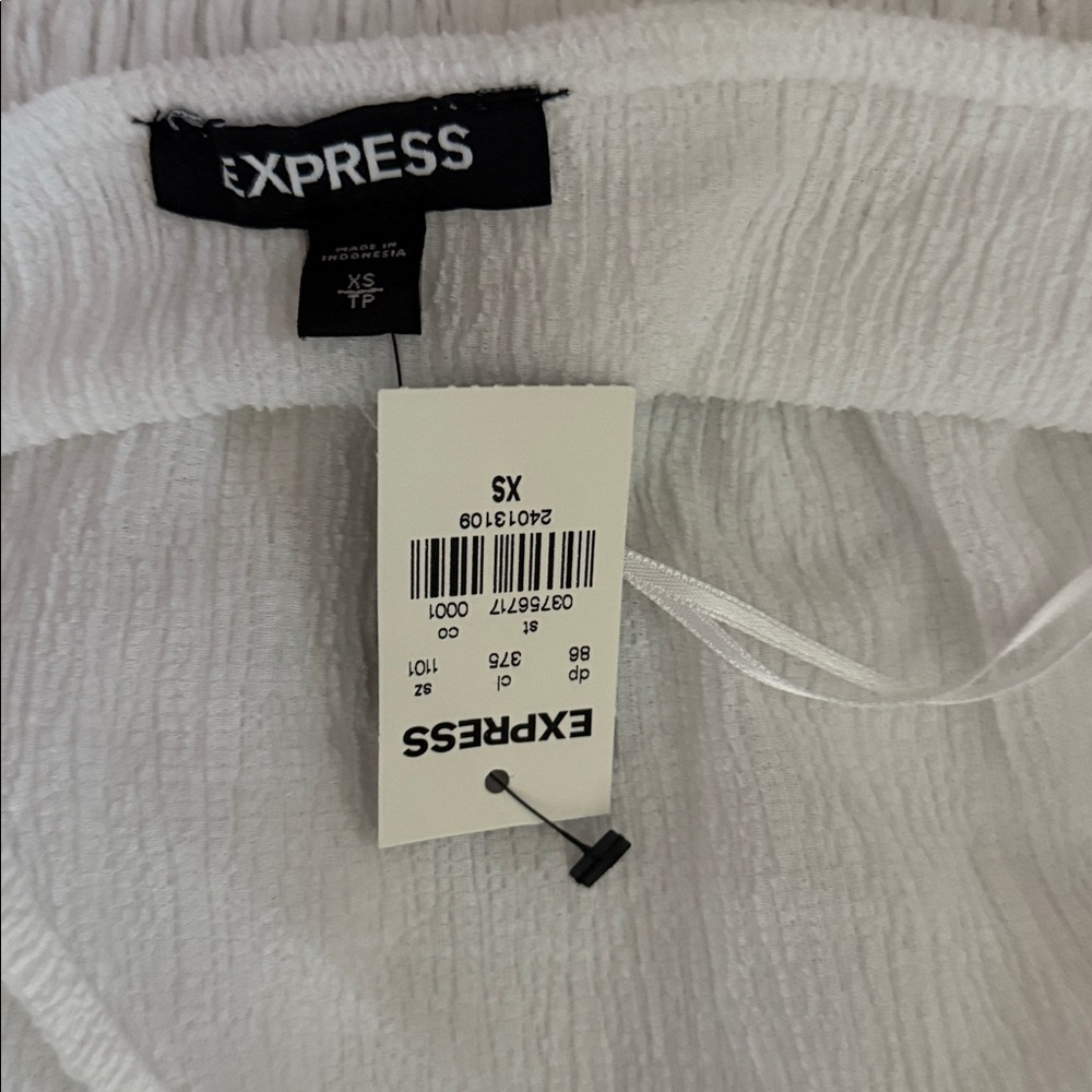 Express White Textured Top - Picture 3 of 3